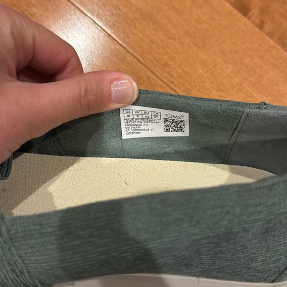 NWOT TOMS Alpargatas in 10 - Picture 3 of 4